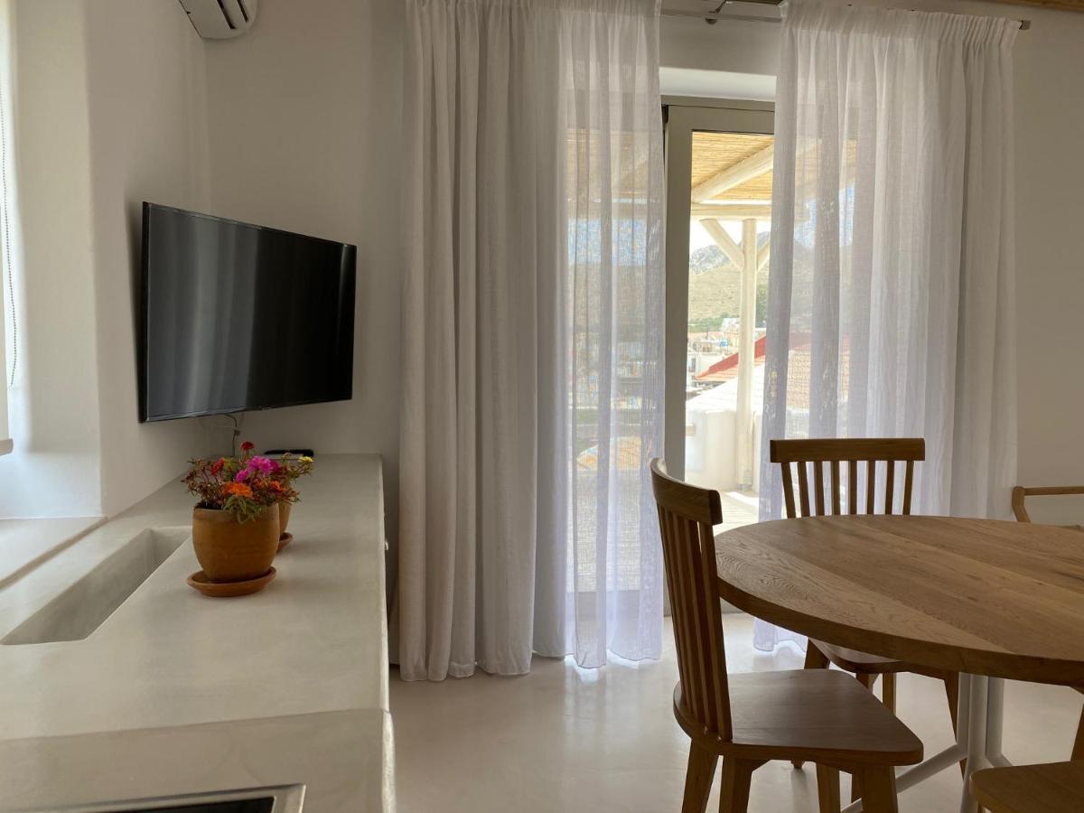 Laini Luxury Suites Pombia Exterior photo