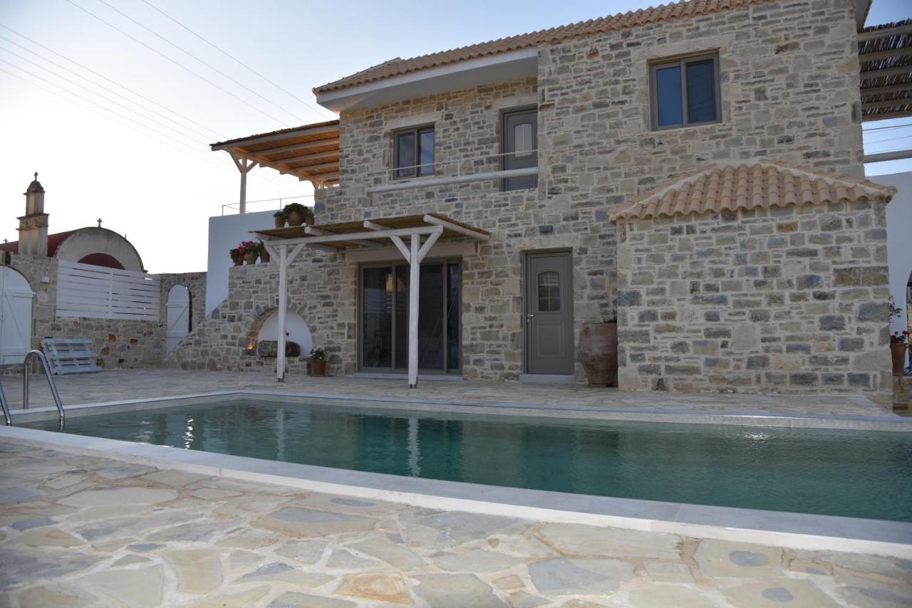 Laini Luxury Suites Pombia Exterior photo