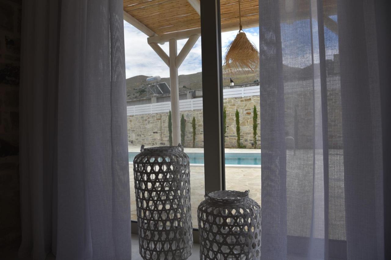 Laini Luxury Suites Pombia Exterior photo