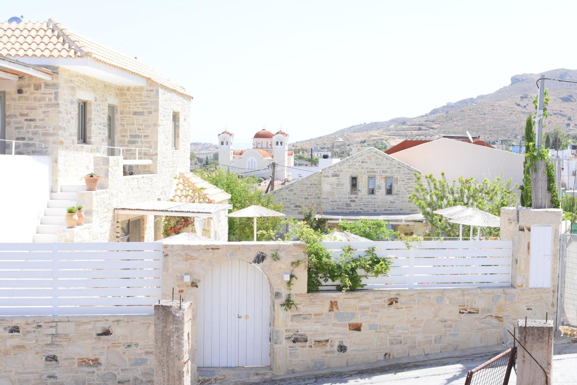 Laini Luxury Suites Pombia Exterior photo