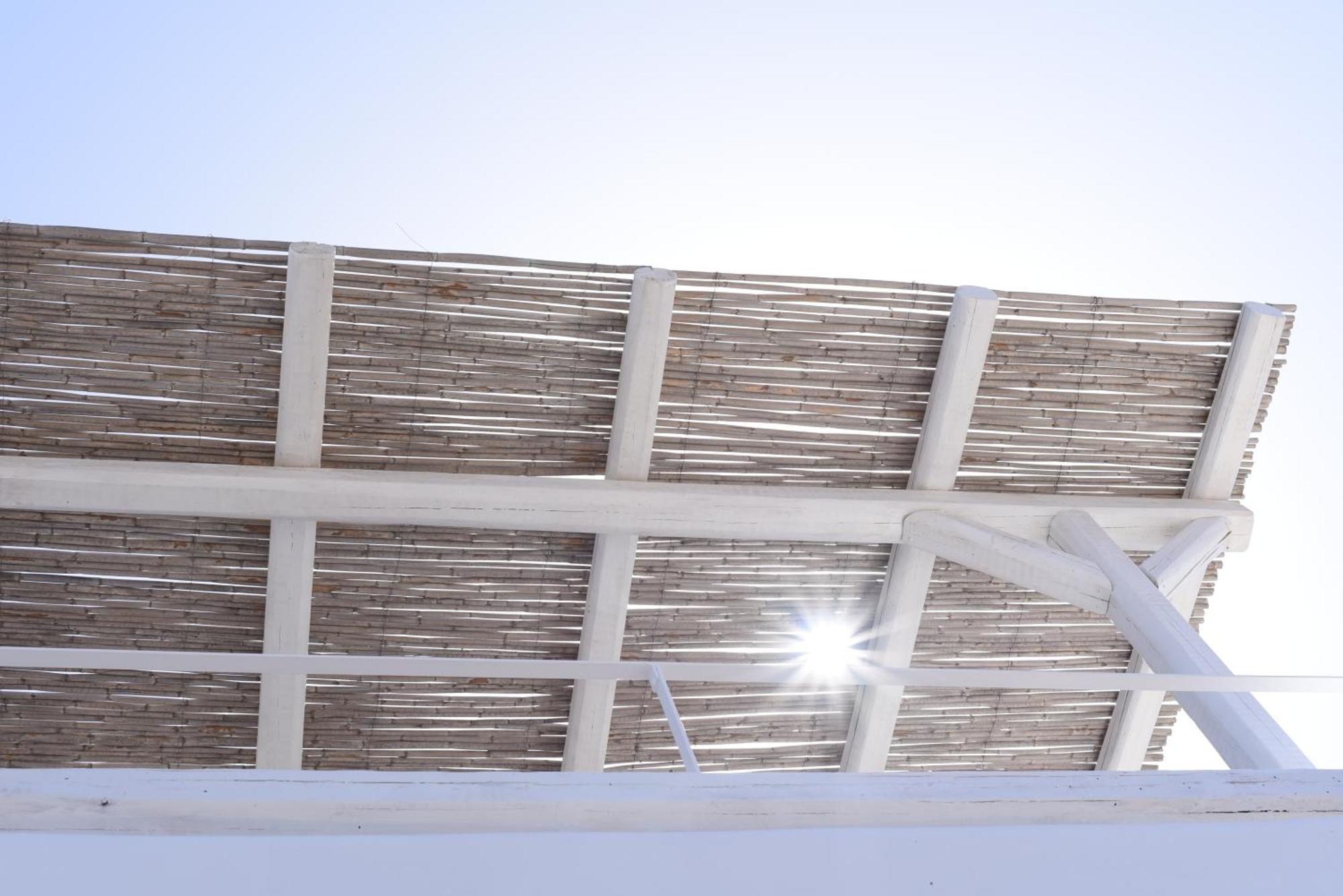 Laini Luxury Suites Pombia Exterior photo